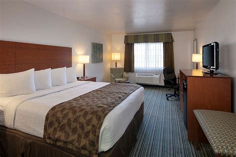 best western liberty inn delano.